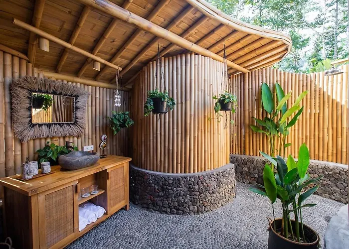 Villa Luxury Nyan Bamboo House Sidemen *