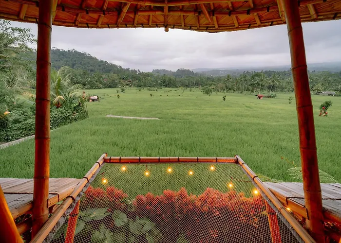 Villa Luxury Nyan Bamboo House Sidemen Selat