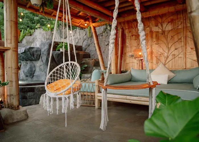 Villa Luxury Nyan Bamboo House Sidemen *