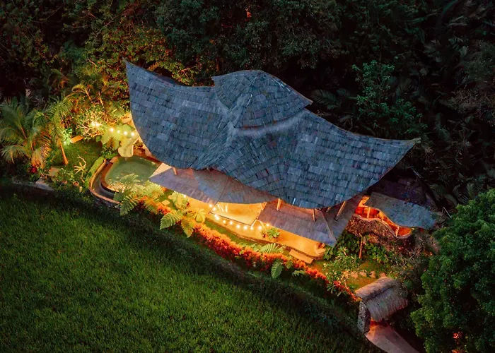 Luxury Nyan Bamboo House Sidemen *