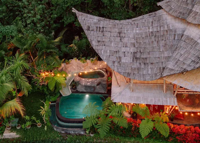Villa Luxury Nyan Bamboo House Sidemen